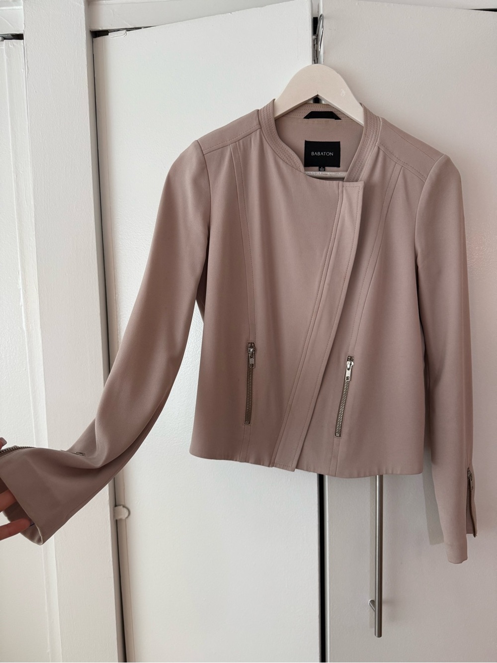 Aritzia Babaton Mauve-Taupe Asymmetric Zip Blazer